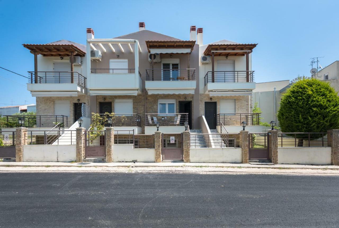 Nikiti Maisonette On The Beach By Luxlikehome Никити Экстерьер фото